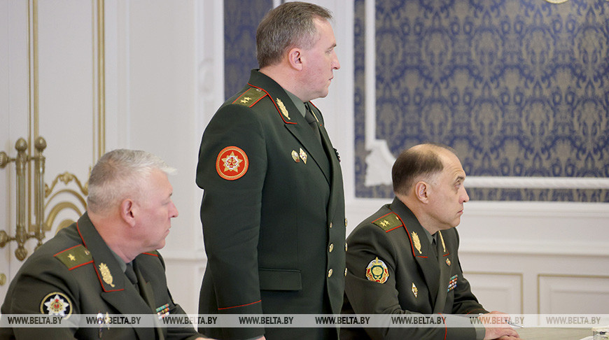 Александр Лукашенко поставил задачу военным: не должно быть войны на территории Беларуси
