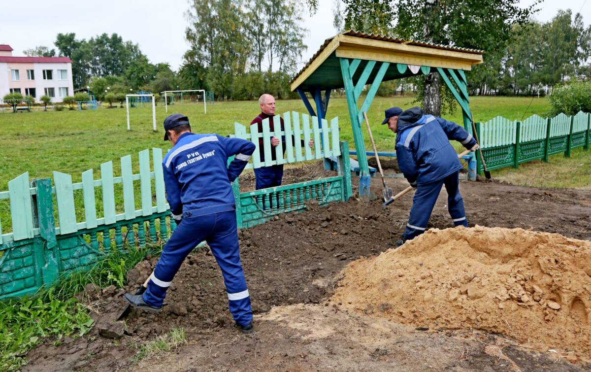 В агрогородке Фащевка завершаются работы по подготовке к проведению районного праздника “Дожинки”