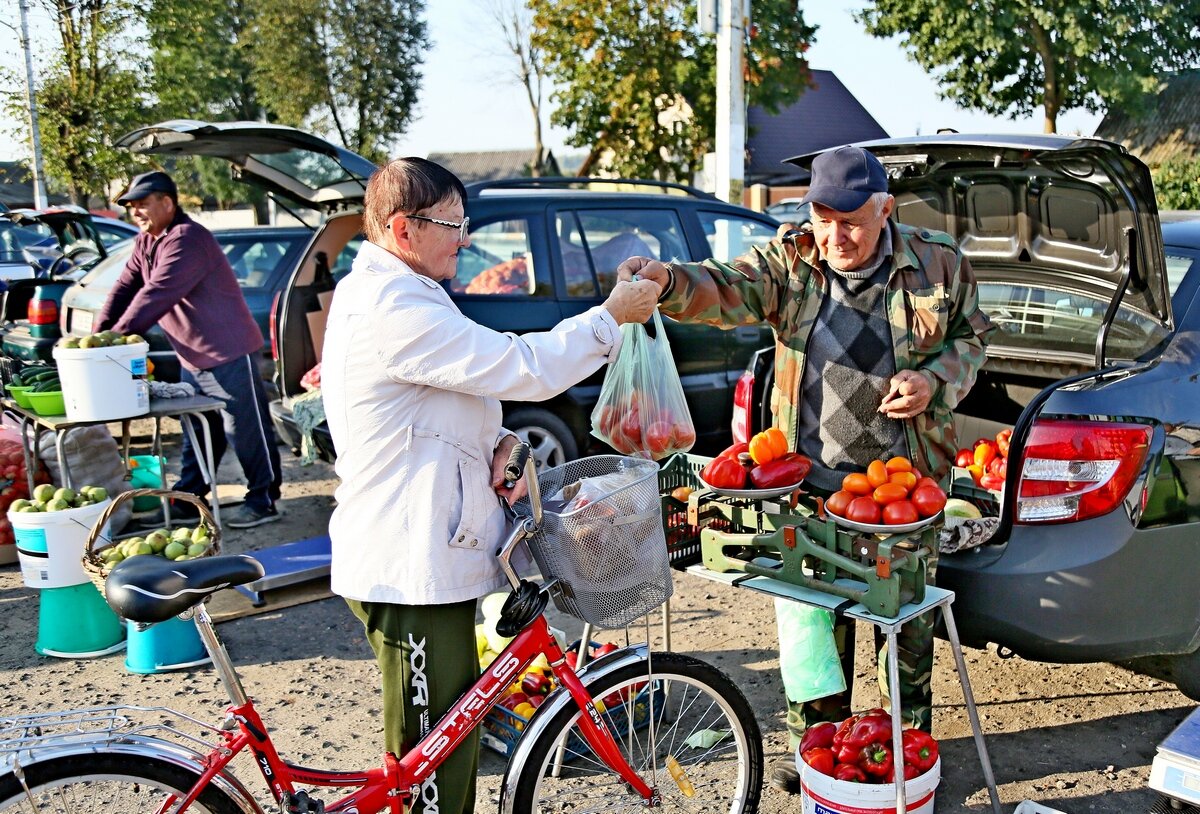 В Шклове прошла первая в этом году осенняя ярмарка