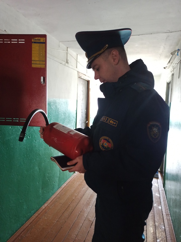 Мониторинги безопасности проводят шкловские спасатели