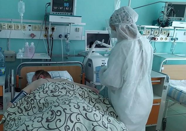 Четвертая волна COVID-19 и прививки: мнение врачей (Видео)