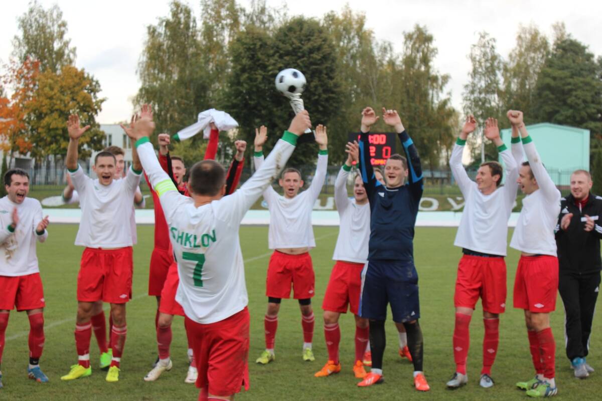 “Спартак – чемпион!”. Футбольная команда Шклова в этом сезоне совершила практически невозможное