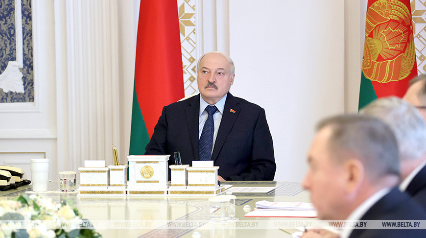 Александр Лукашенко: в Беларуси всегда рады приветствовать тех, кто искренне желает стать гражданином страны