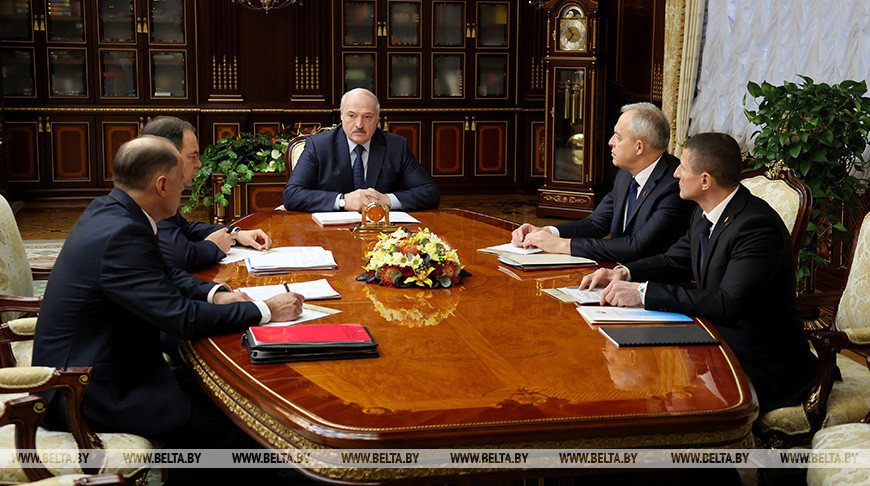 Александр Лукашенко поставил задачу обеспечить безопасность в случае кибератак, но не создавать для этого новые центры