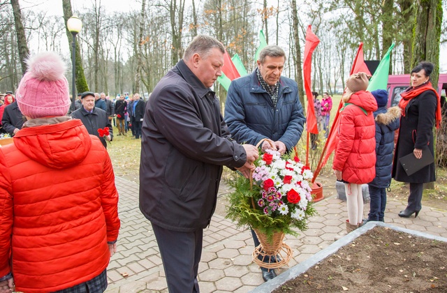 100-летие Октябрьской революции отметили в Шклове