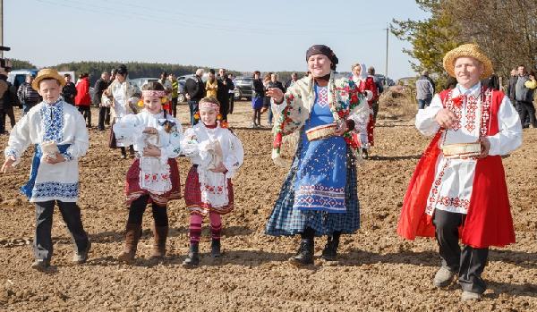 На Шкловщине провели засевки