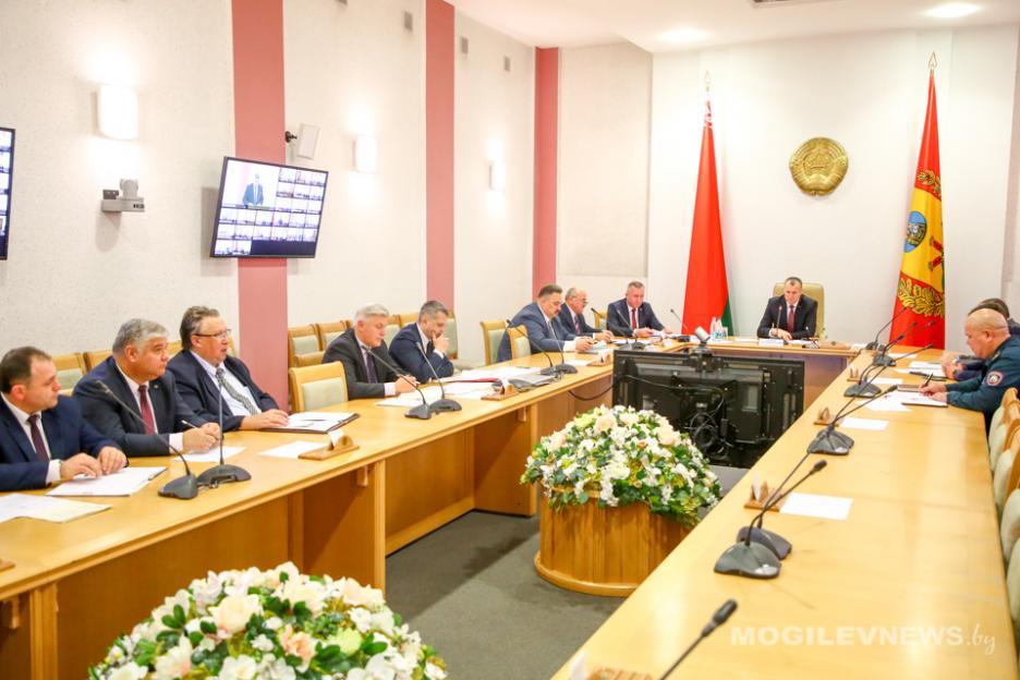 Областное селекторное совещание провел Анатолий Исаченко
