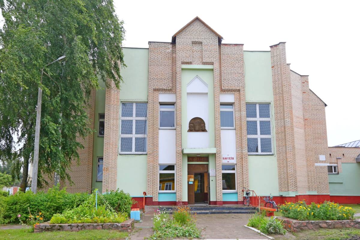 С легким паром, или Когда в Шклове заработает баня?