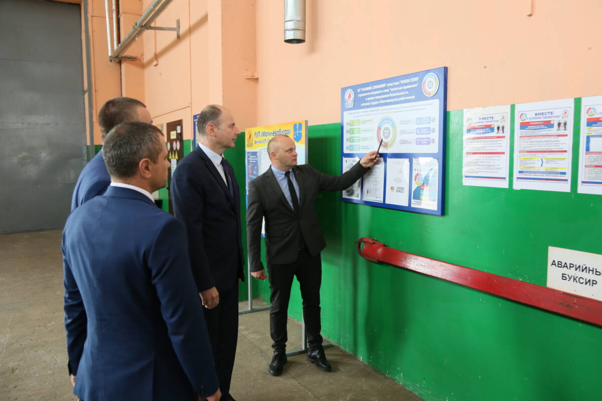 Член Совета Республики, генеральный директор ГПО “Белтопгаз” Алексей Кушнаренко ознакомился с реализацией концепции нулевого травматизма в СП “Газовик-Сипаково”