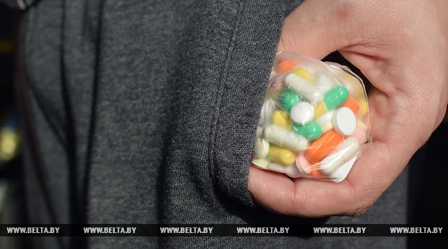 Хранил дома, употреблял с помощью кальяна. Правоохранители и медики рассказали о проблеме наркомании в районе