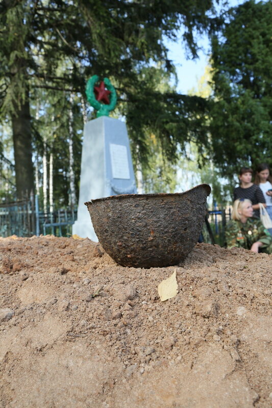 Сегодня в Шкловском районе захоронили останки погибших в годы войны бойцов