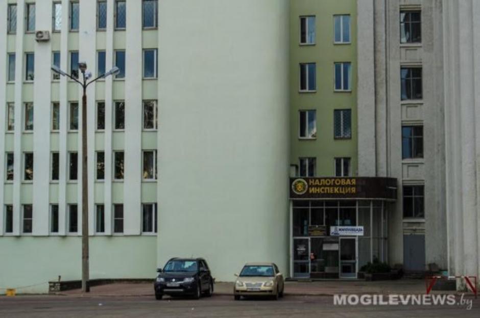 Почти 54 тысячи рублей налогов предъявлено шкловской службе-такси после камеральной проверки
