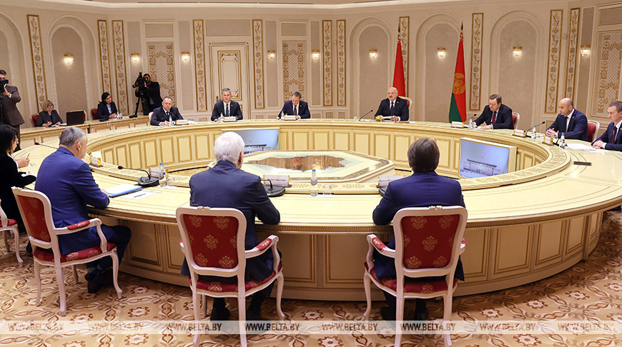 Самолеты и железная дорога. Александр Лукашенко и Владимир Путин обсудили реализацию двух больших проектов
