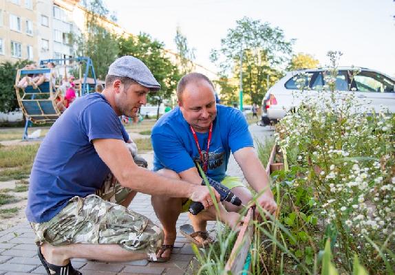 «Сделай двор лучше!»: Благоустроенная площадка для маленьких жильцов
