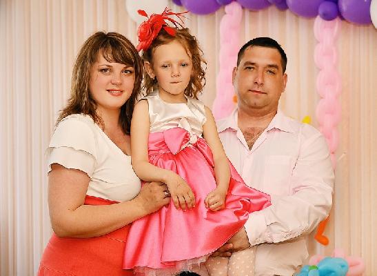 Зоотехник-селекционер создает креатив на рабочем месте