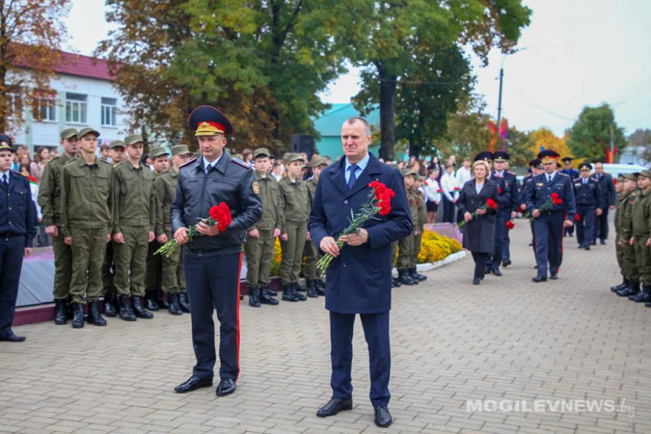 В Костюковичах торжественно открыли военно-патриотический клуб «Зубр»