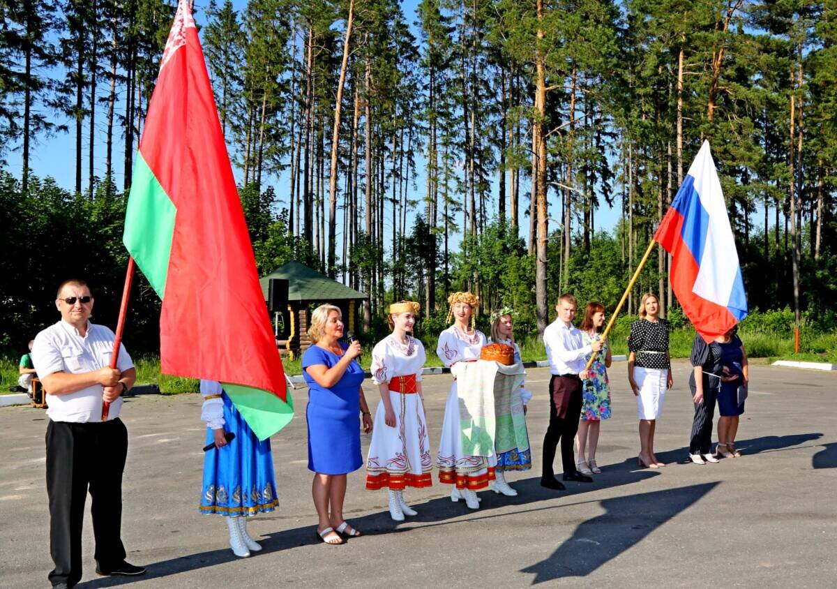 Дружба без границ. Шкловщина встречала ребят из Приморского края