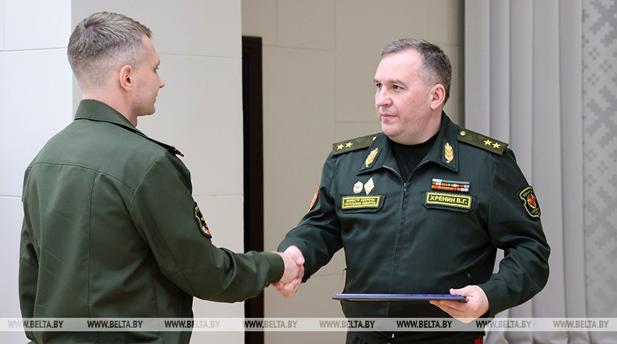 “Это поступок патриотов, верных долгу людей”. Хренин вручил награды военным медикам за работу в Сирии