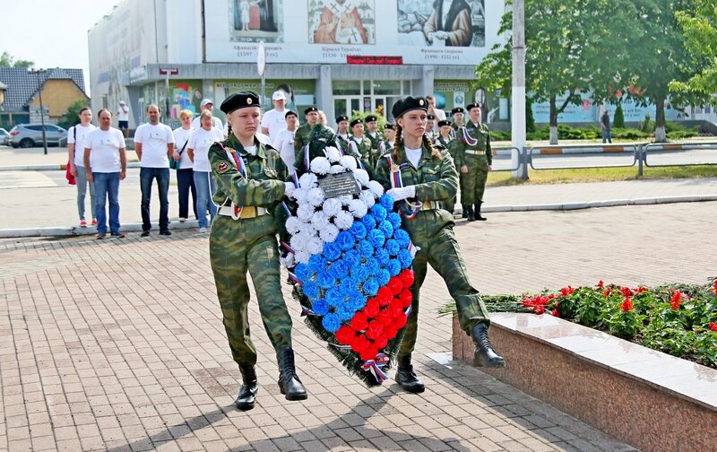 В Шклове встретили участников автопробега «Дорогами памяти и подвига» из Архангельской области