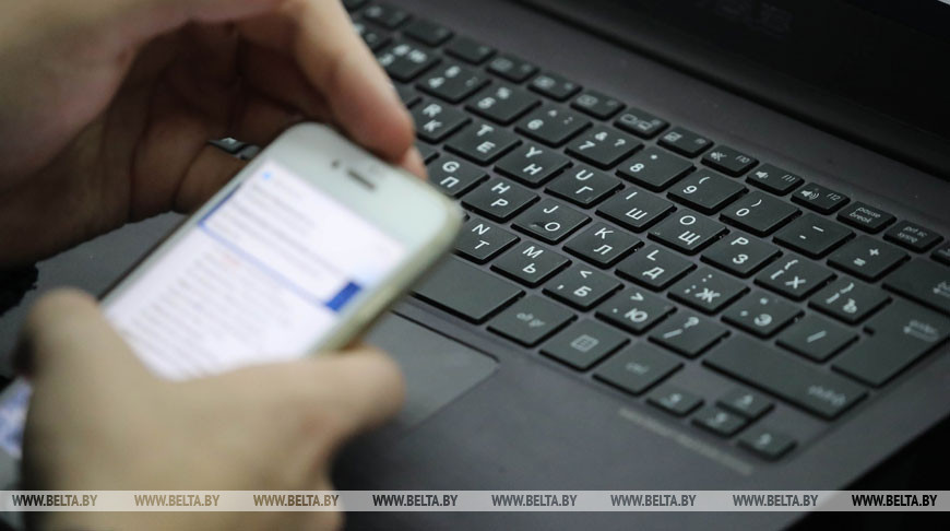 Мининформ предупреждает о фейках в соцсетях и мессенджерах на военную тематику