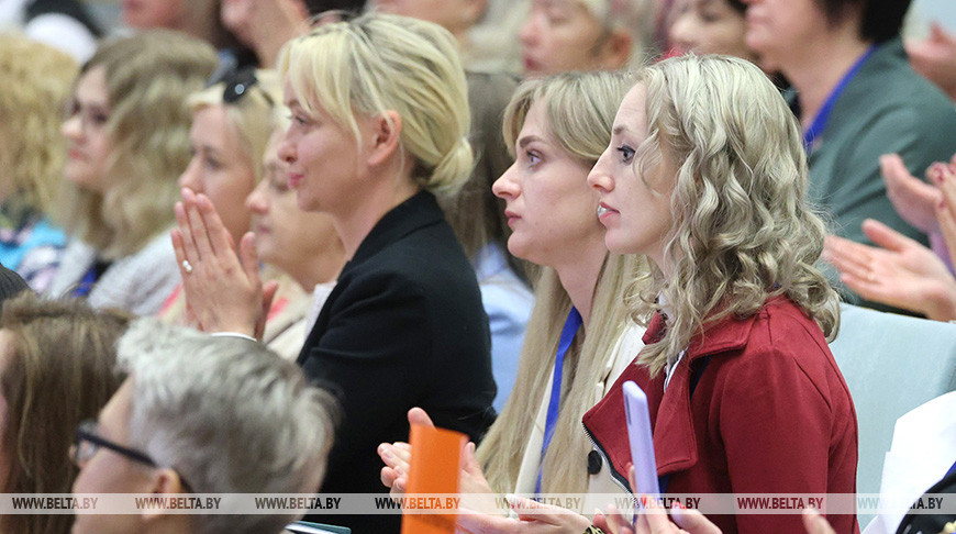 Кочанова: мы должны сделать все, чтобы наша страна была едина, была мирной и процветающей