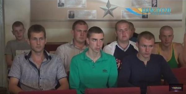 За нежелание служить в армии двое парней поплатились рублем (ВИДЕО)