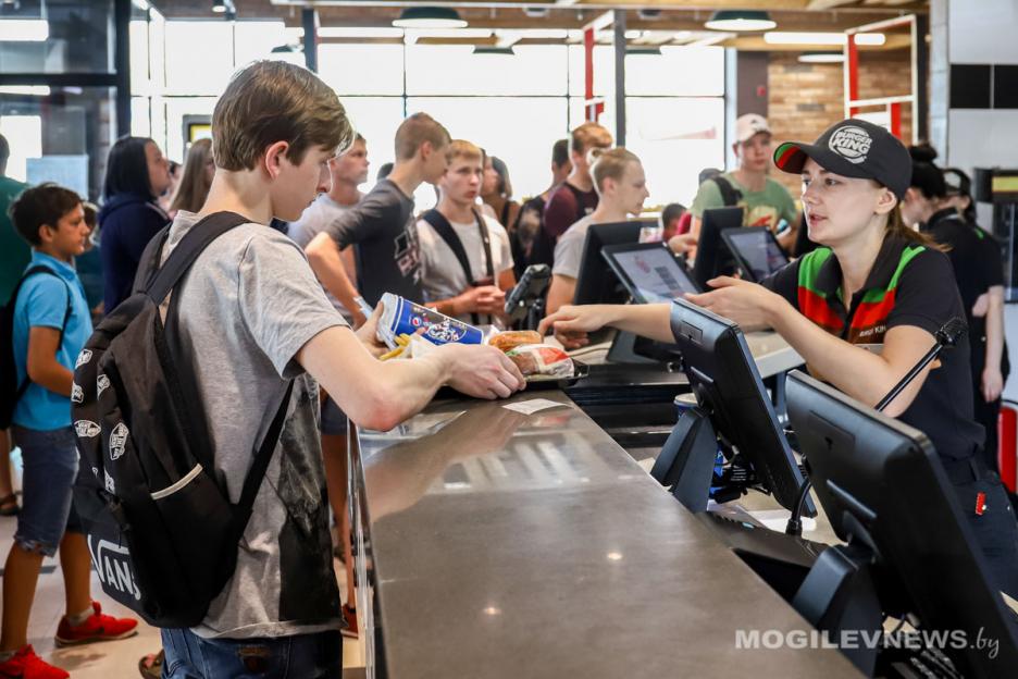 В могилевском Burger King прошло торжественное открытие