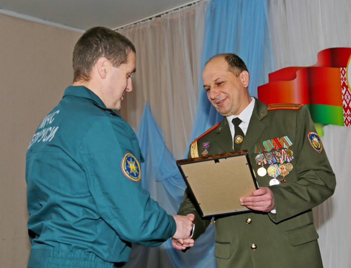 В Шклове поздравляли и чествовали спасателей