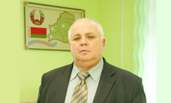Начальник представительства Белгосстраха по Шкловскому району Николай ЕРЕМИЧ: “Мы гарантируем защиту и уверенность”