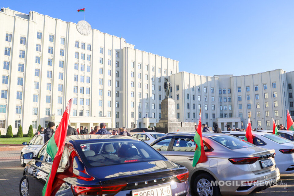 Парк медицинского транспорта Могилевской области пополнился 47 медицинскими автомобилями. Фото