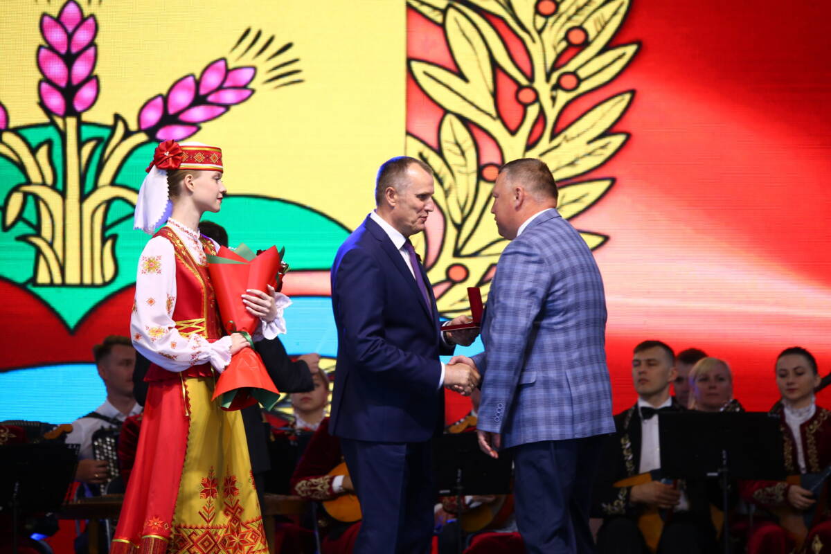 Заместитель председателя райисполкома награжден медалью «За безупречную службу»