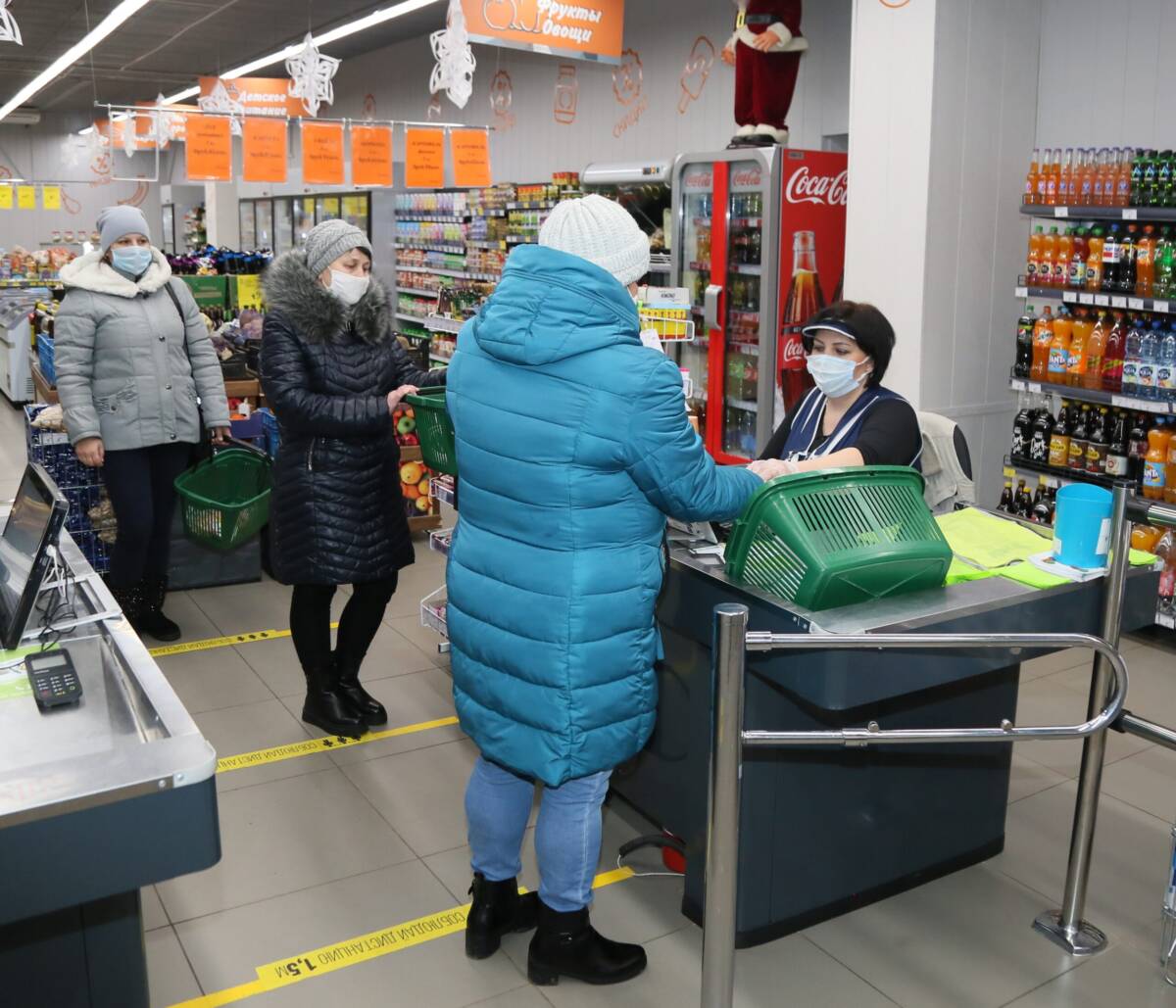 Стоп, вирус! Проверили как соблюдаются меры профилактики COVID-19 в Шкловском районе