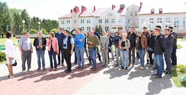 Шкловщина принимала студентов из Германии