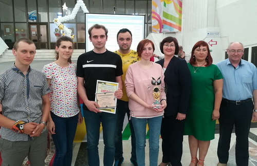 “Бриллиантовая Сова” прилетела в Шклов. Команда предприятия Шклова успешно выступила на “Что? Где? Когда?”