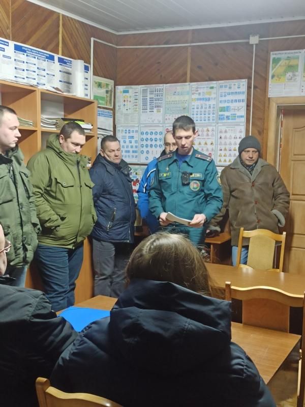 Спасатели провели беседу о безопасности в коллективе “Амкодор-Шклов”