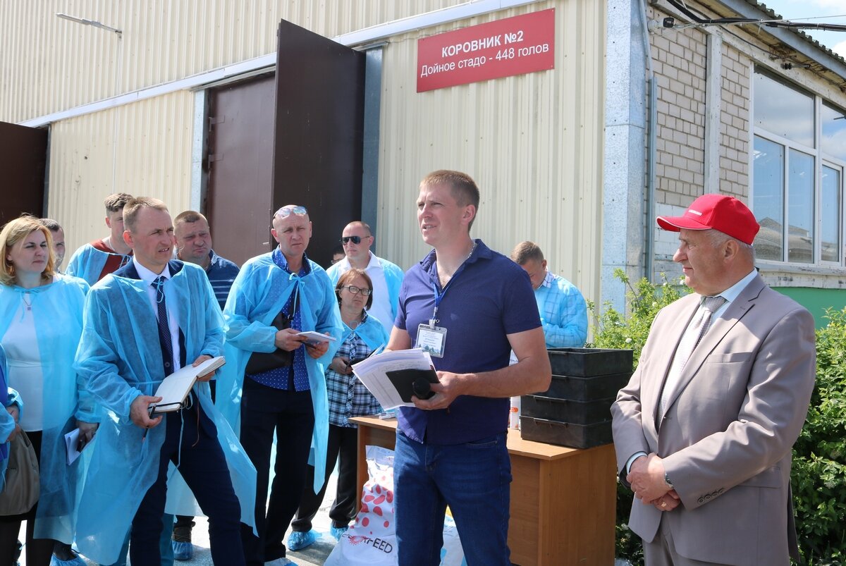 В “Газовик-Сипаково” на республиканском семинаре рассмотрены вопросы воспроизводства стада и заготовки кормов