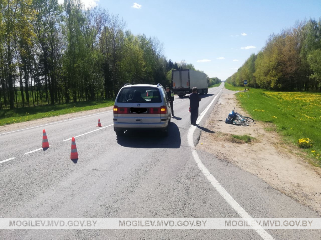В Шкловском районе в результате ДТП пострадал велосипедист