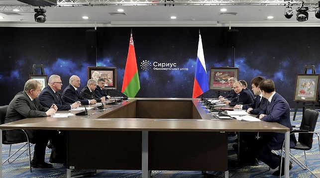 Лукашенко о суверенитете: это икона, это святое