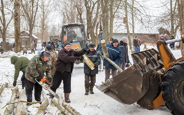 Толокой наводят порядок