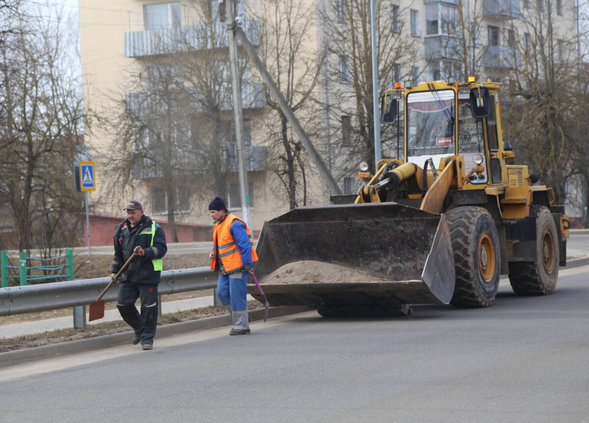 В Шклове ведется работа по наведению порядка