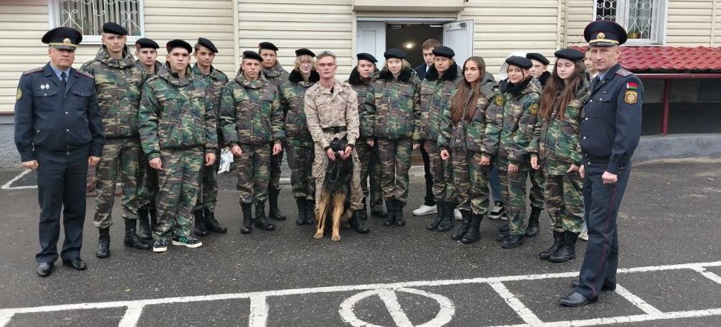 День открытых дверей прошел в Шкловском отделе Департамента охраны