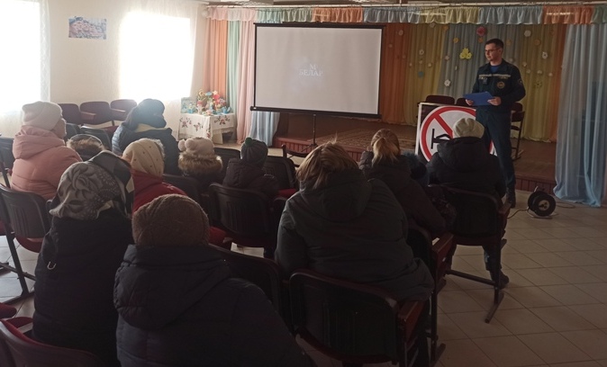 Сельский сход прошел в агрогородке Окуневка