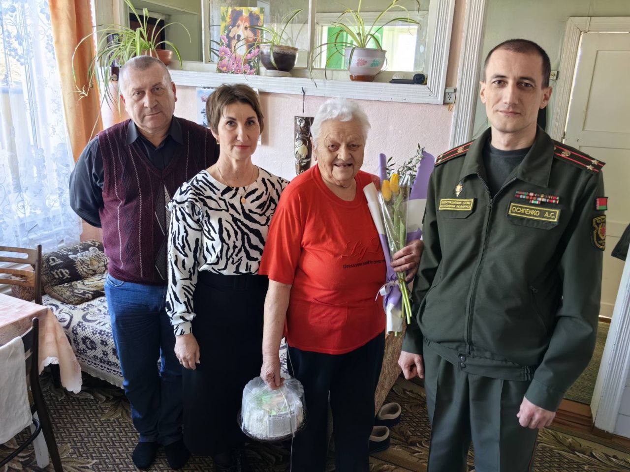 Поздравления с Днем женщин принимала мать погибшего воина-интернационалиста Тамара Трехминова