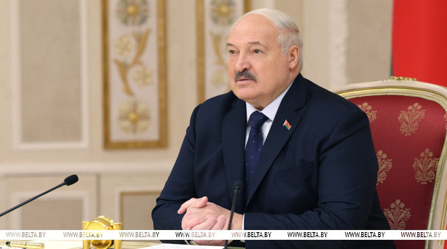 Александр Лукашенко окончательно расставил точки над “i” в вопросе ношения в Беларуси георгиевских ленточек