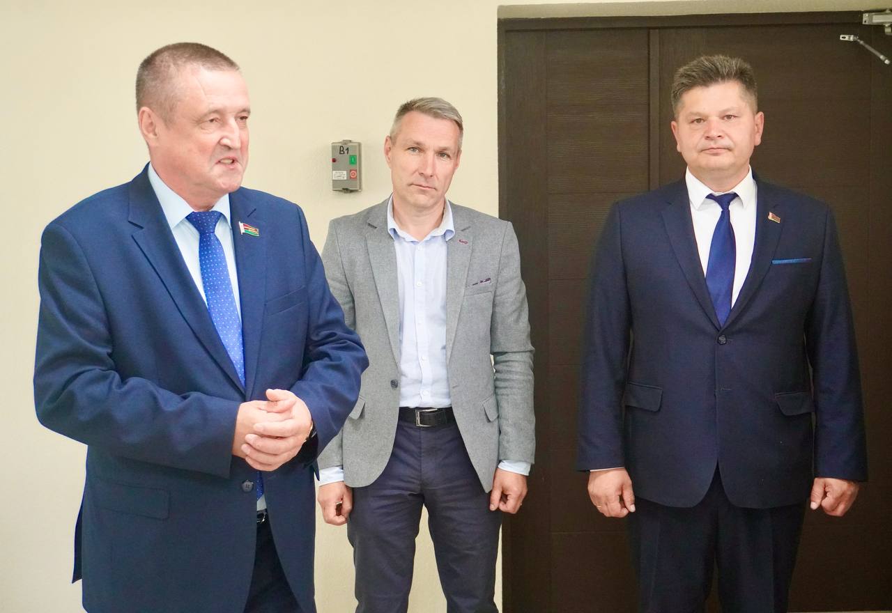 Член Совета Республики Леонид Заяц пообщался с коллективом холдинга «Купаловское»