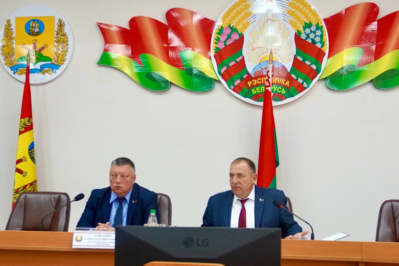 Аппаратное совещание состоялось в Шкловском райисполкоме. Рассмотрены вопросы благоустройства