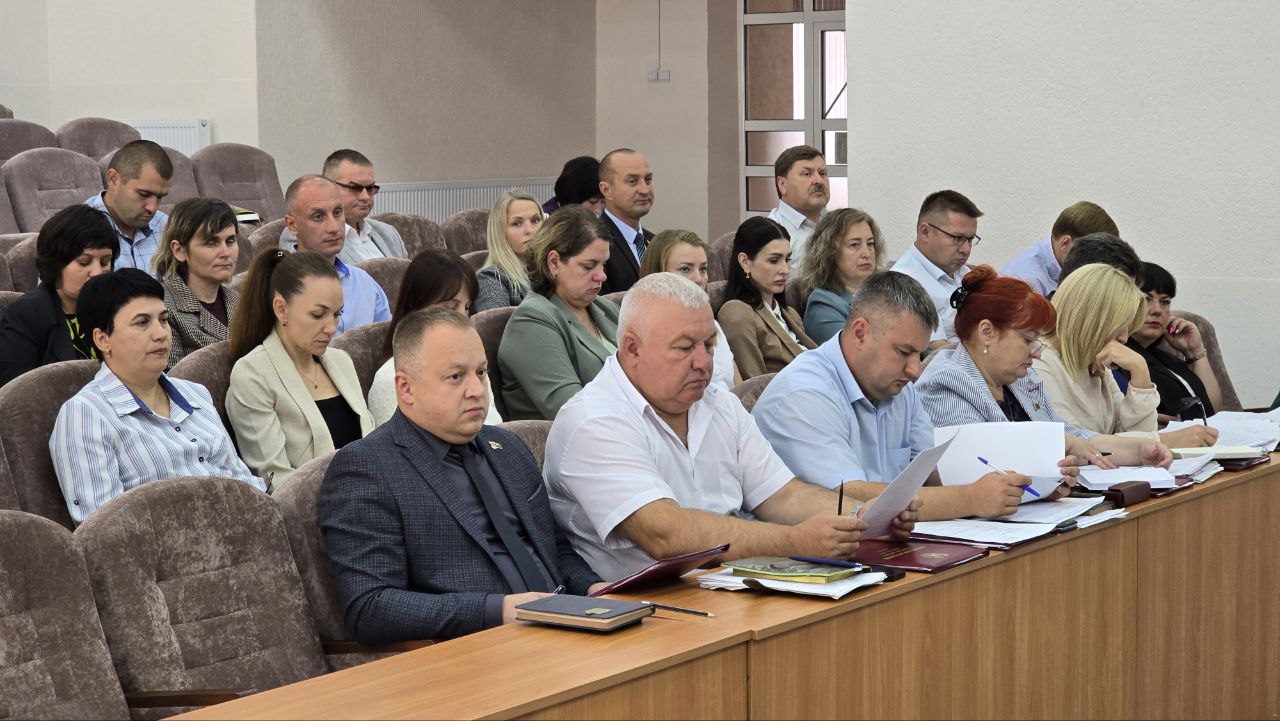 Вопросы подготовки к осени и учебному году обсудили на аппаратном совещании
