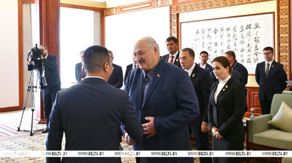 Подробности переговоров и закрытых встреч Александра Лукашенко с бизнес-кругами Китая