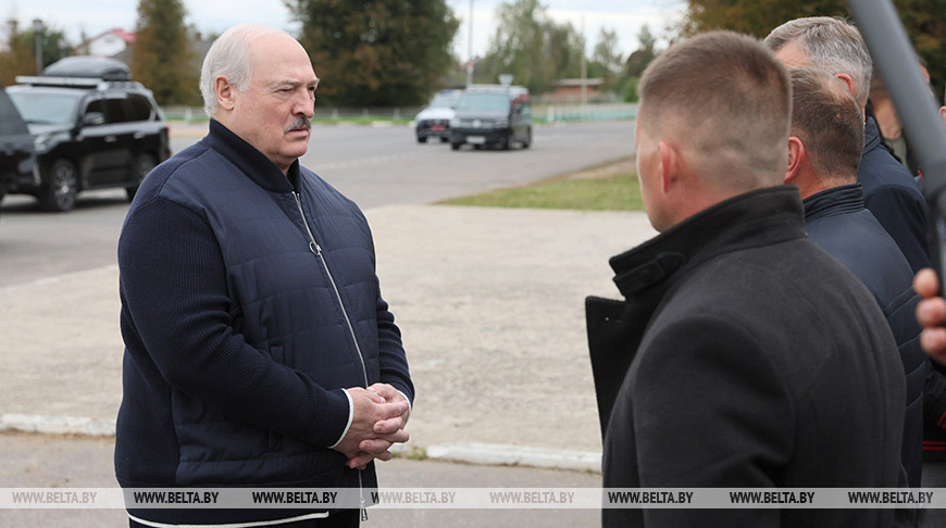 Александр Лукашенко совершил рабочую поездку в Шкловский район