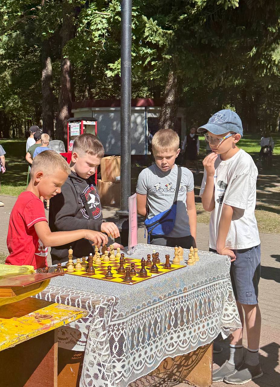 День знаний в Шклове отмечали ярко